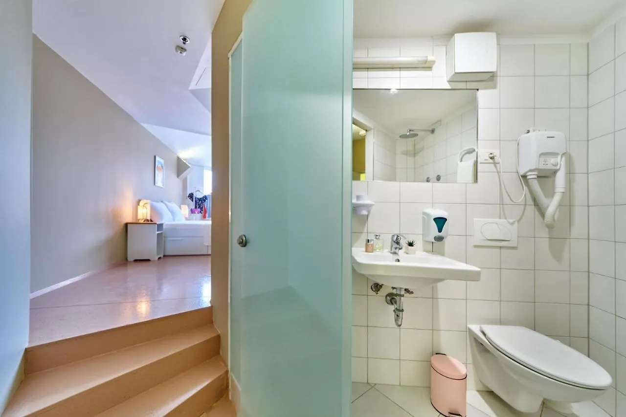 Design Hostel One Split 0*,  Kroatien